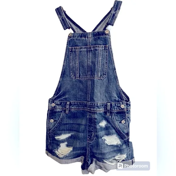 🆕 American Eagle Tomgirl Shortall, denim short bibs.  NWT size small.