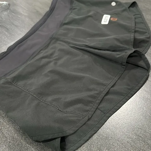 (6278) LULULEMON Run: Speed Short (4&quot;) in Sz 10 *BLACK