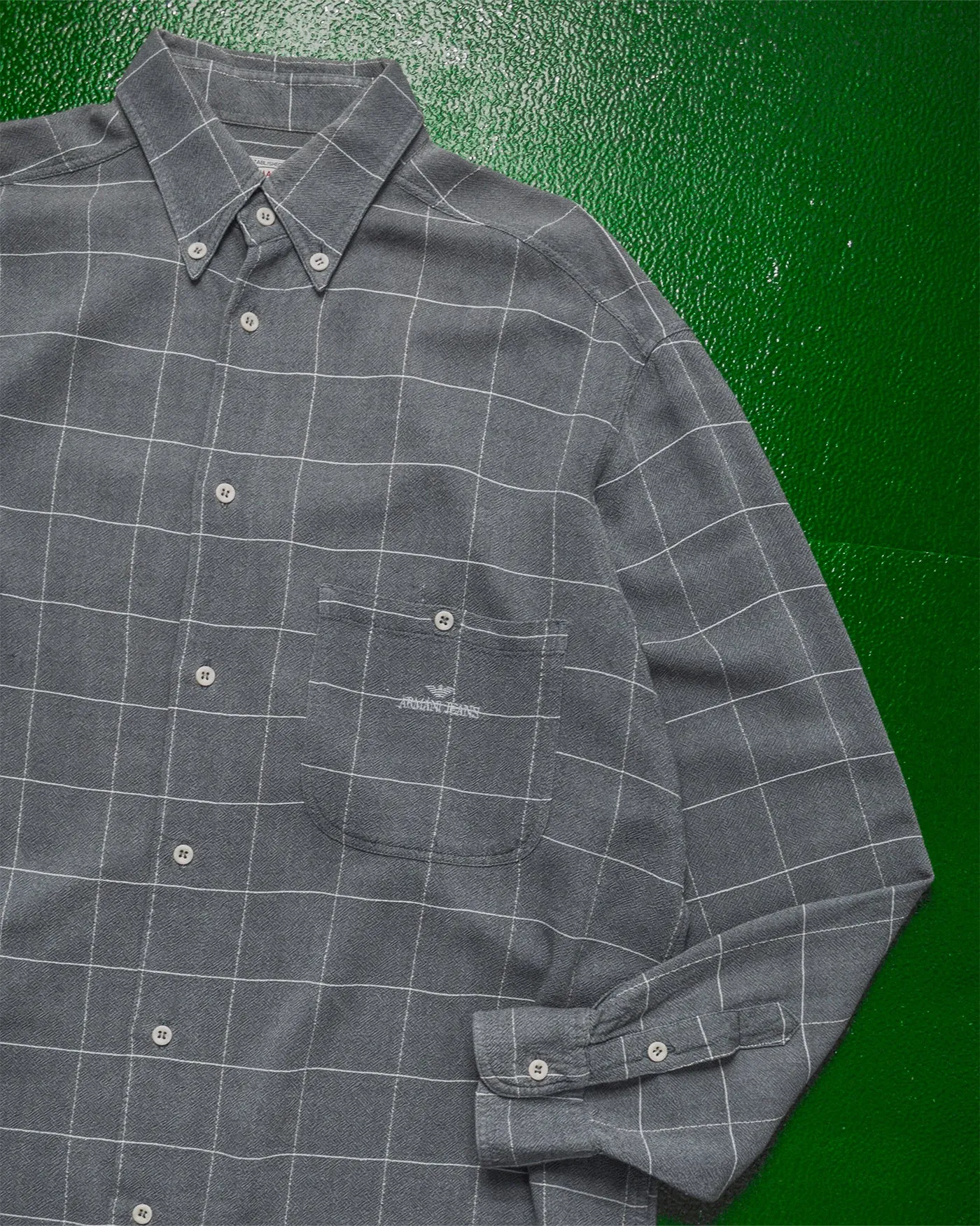 90s Textured Flowy Grey Grid Shirt (M~L)