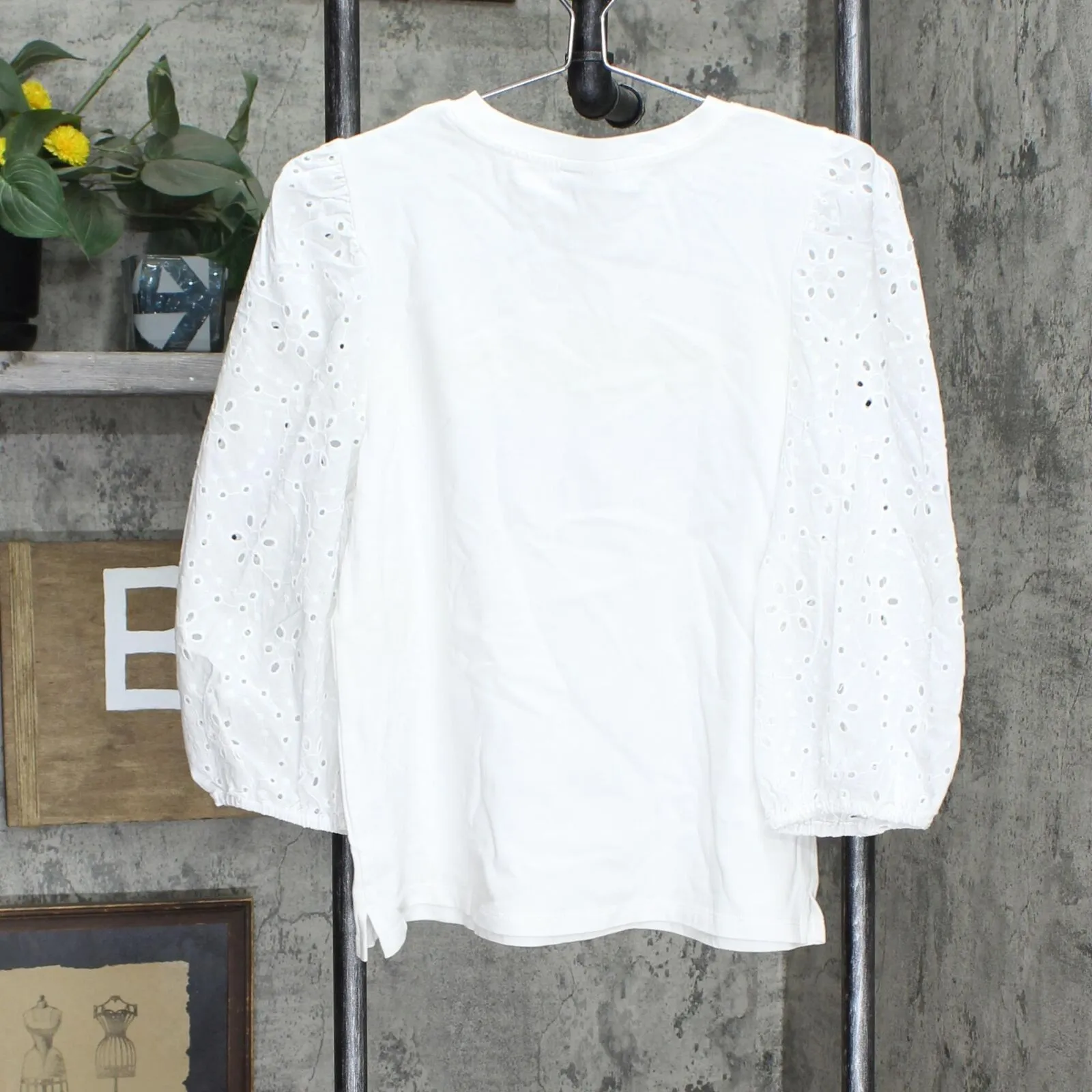 A New Day Women's Long Sleeve Eyelet T-Shirt 566622 White S