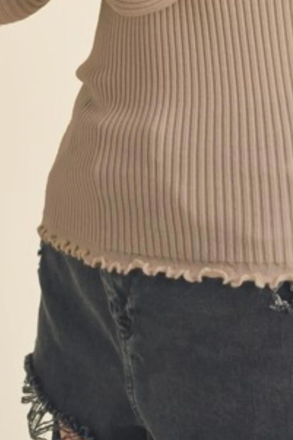 Aemi   Co Lettuce Hem Scoop Neck Long Sleeve Knit Top