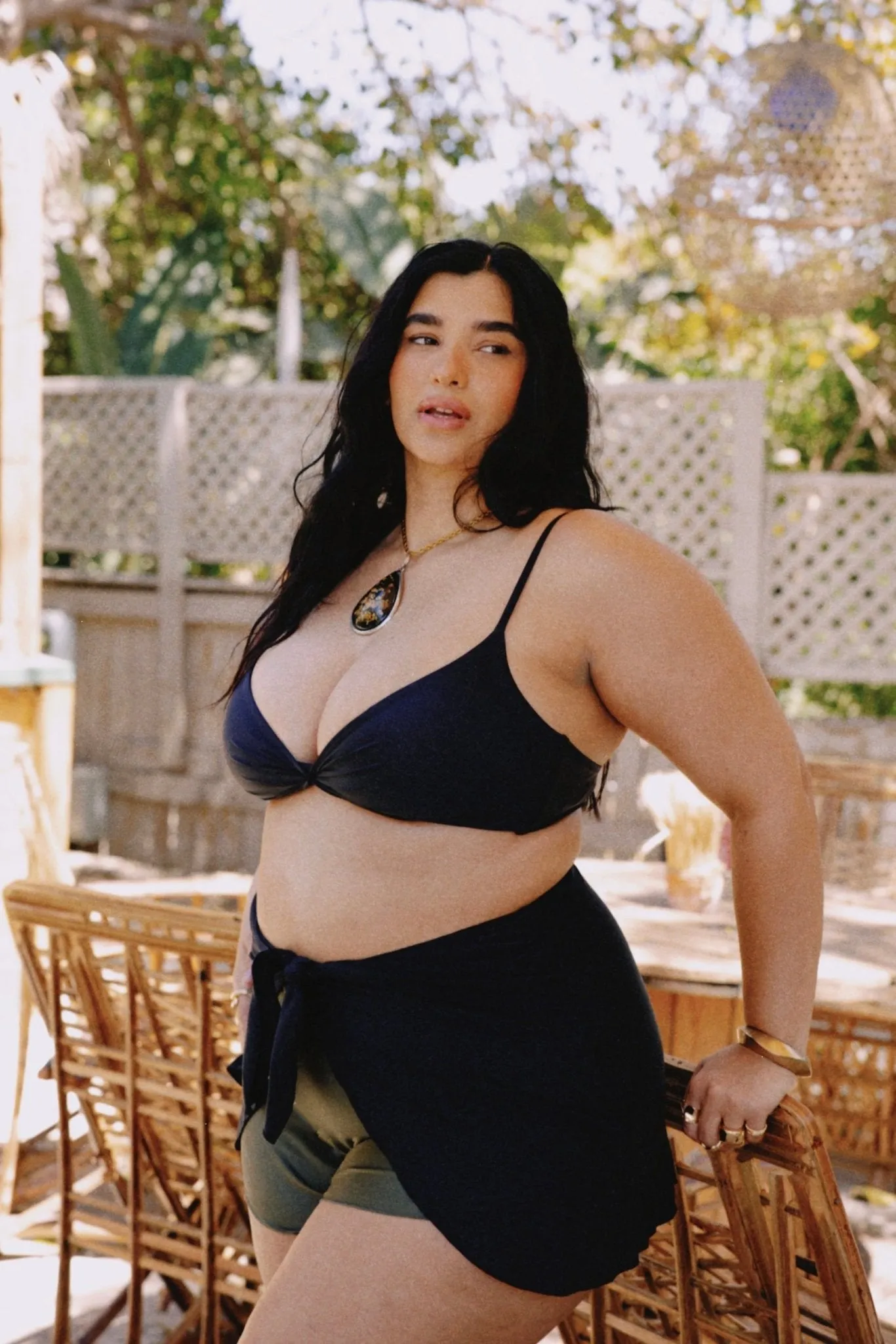 Almog Olive Black