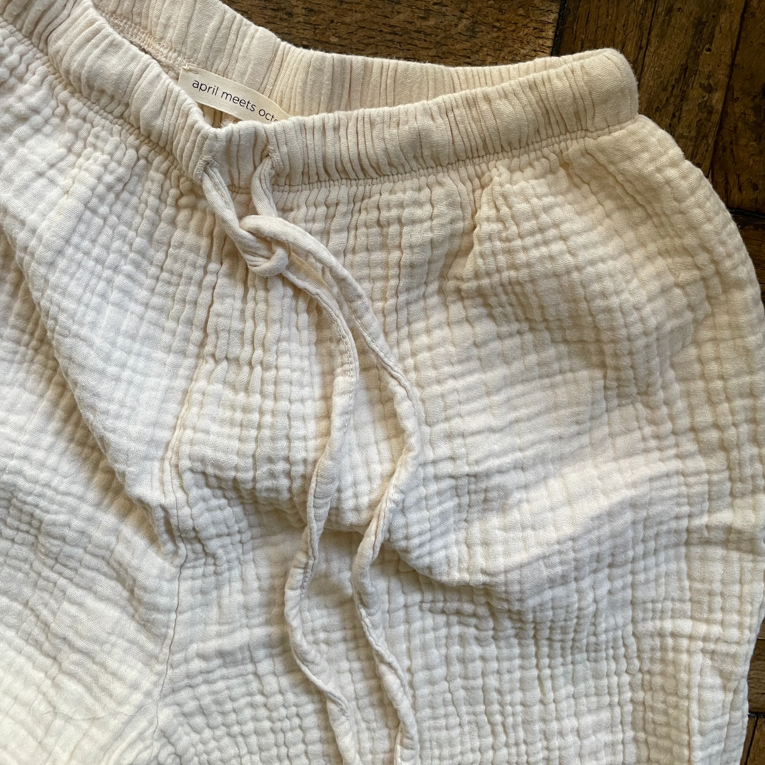 August Pants 2021 Eggnog