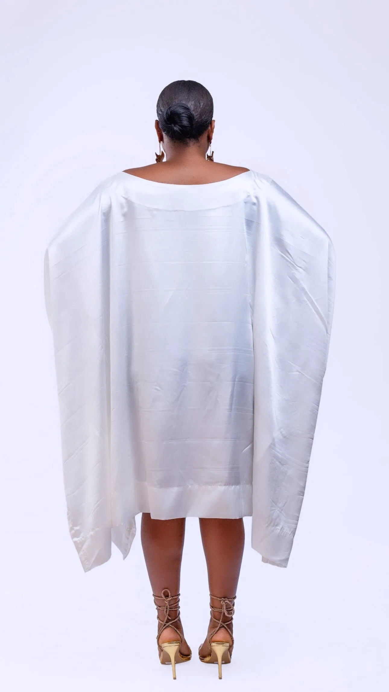 Bella white short boubou dress with multicolored sequin circle and asymmetrical sides