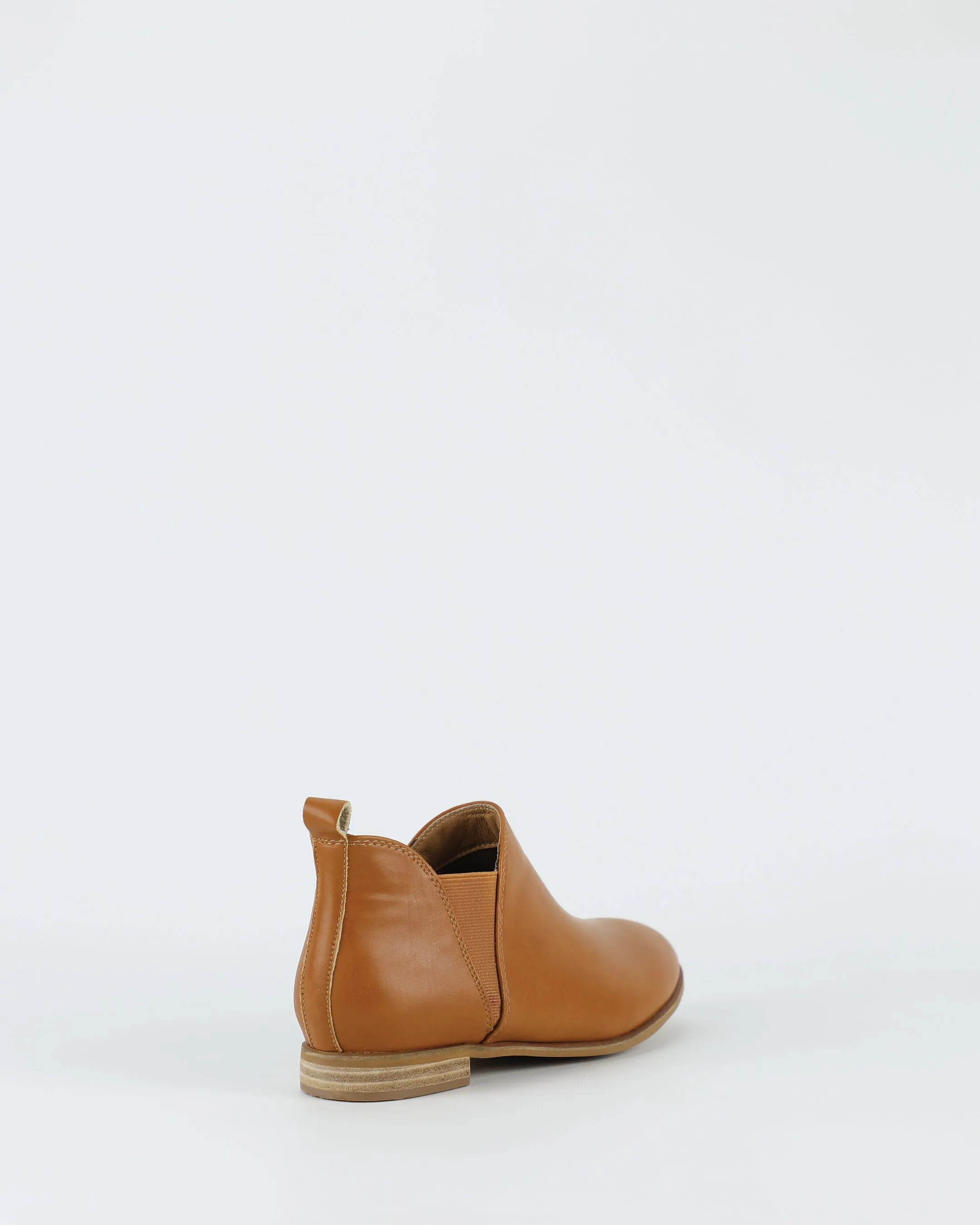 Bestwick - Light Tan