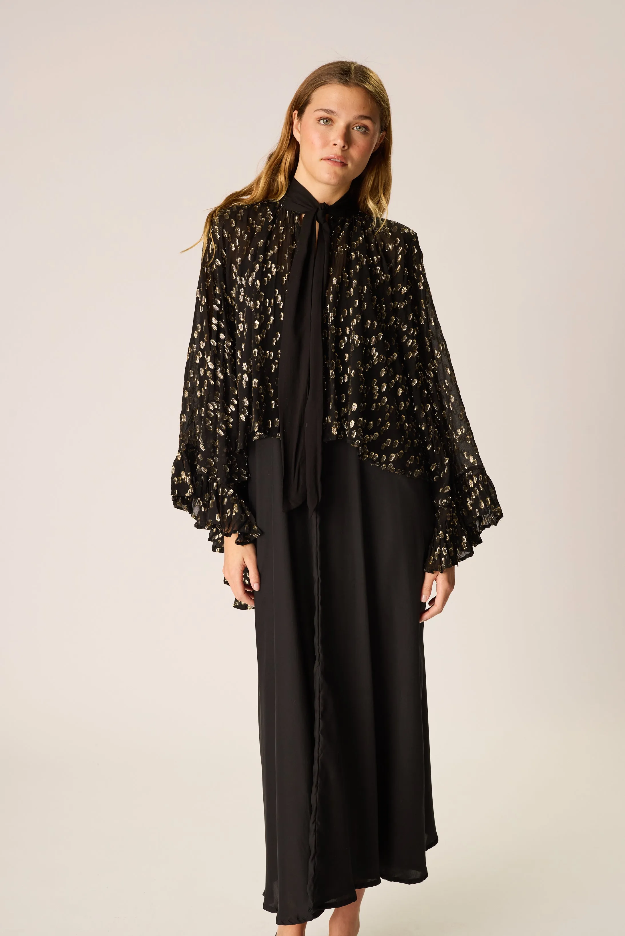 BRIANA CAPE