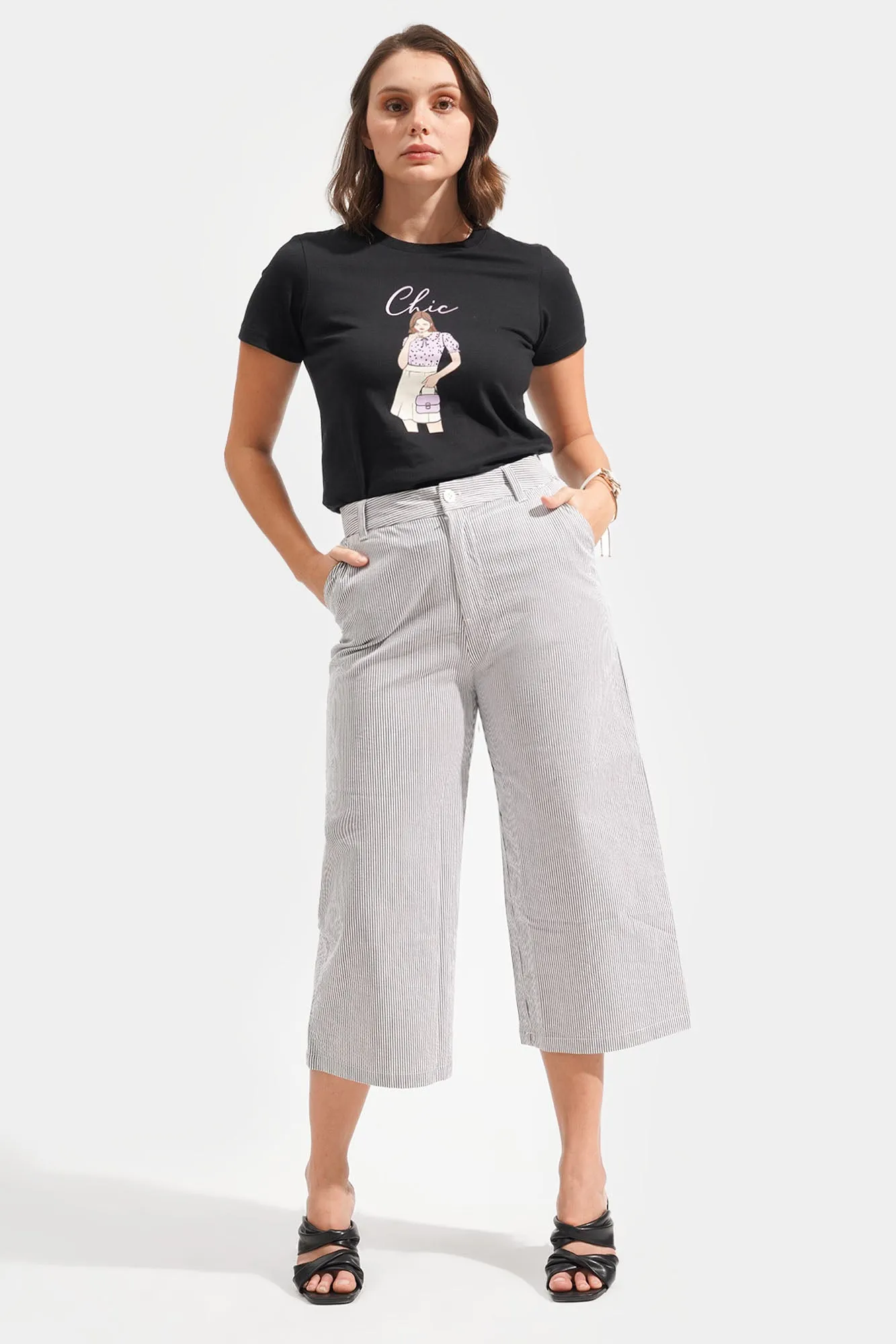 Chic Graphic Tee