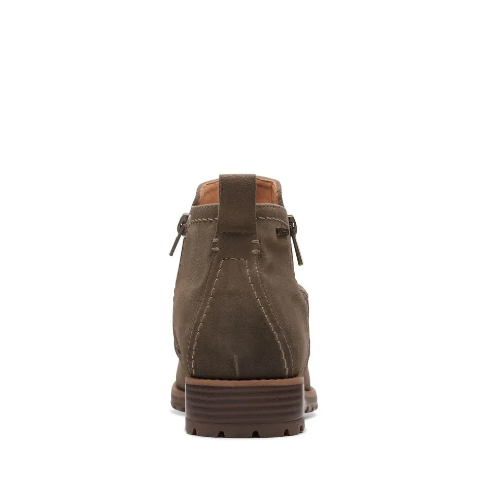 Clarks Women's Aspra Walk WP Brown 26175206