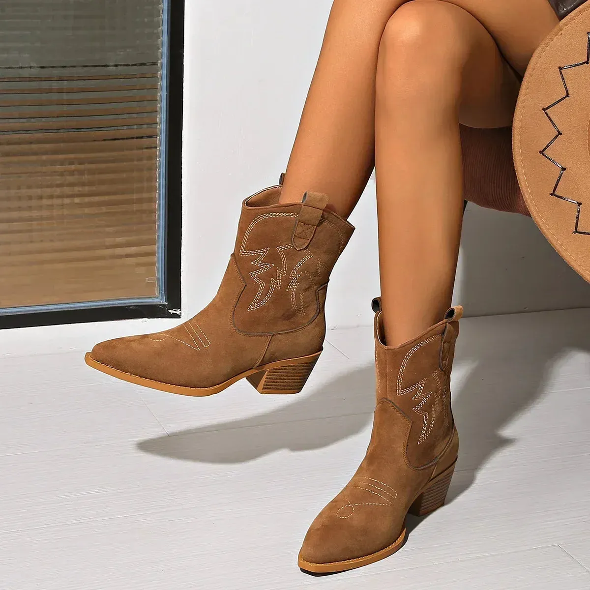 Claudia | Midi Style Boots