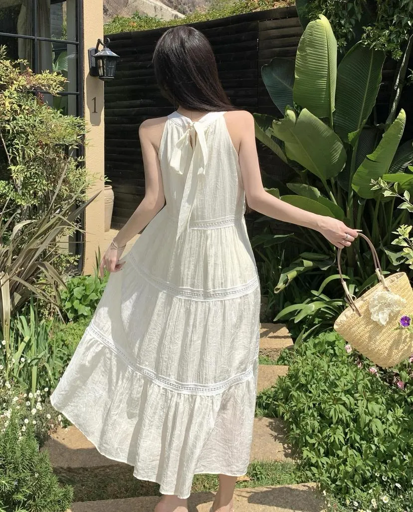 Comfortable and Breathable Maxi Halter Dress for Your Next Vacation