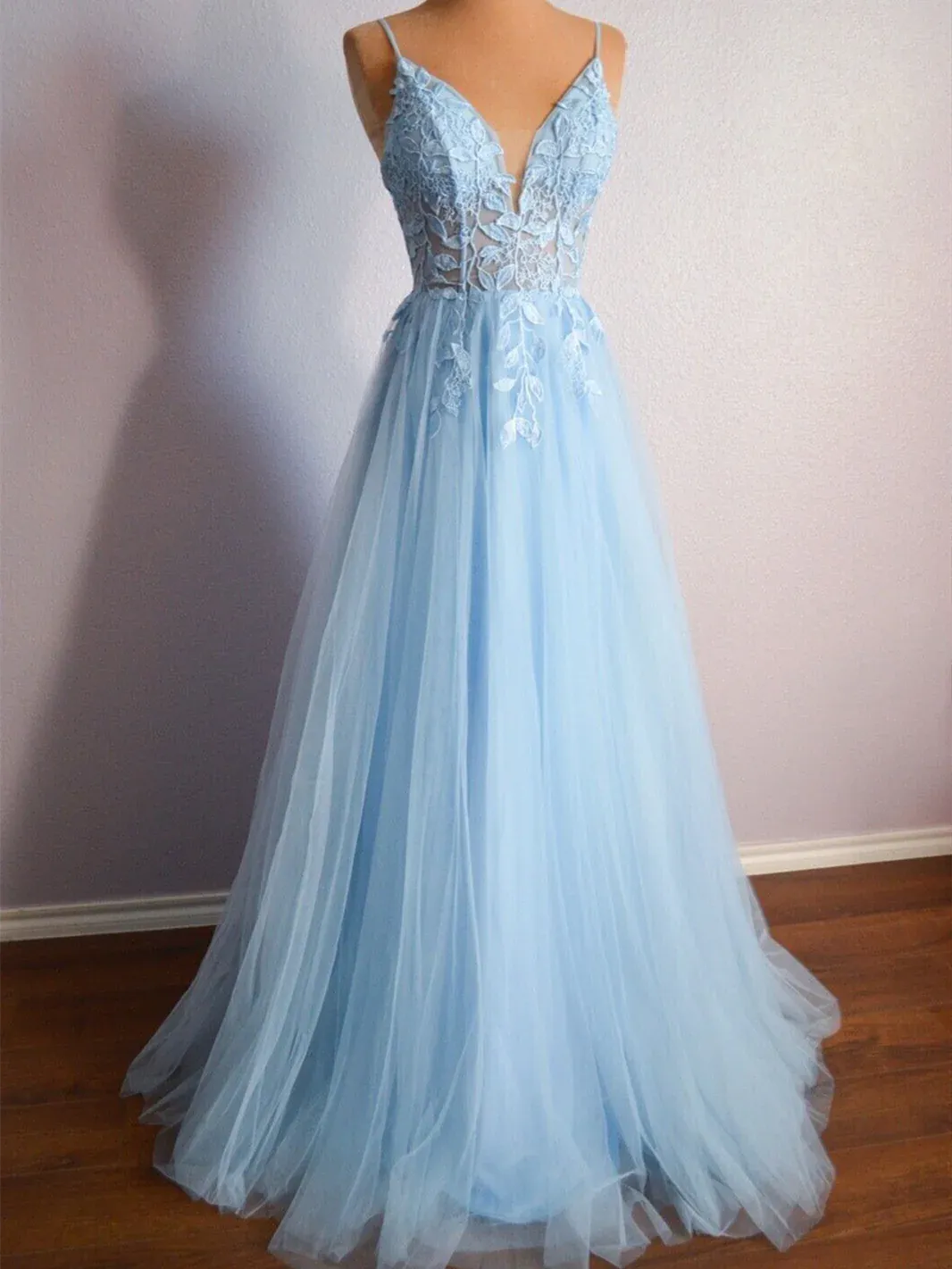 Cynthia | Light Blue V Neck Lace-Up Appliques Tulle Long Prom Dress