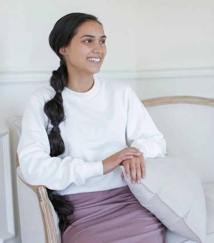 Dainty Jewell's Embossed Sweatshirt (3 Colors)