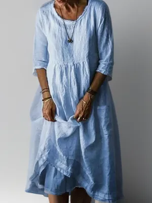Elegantly Flowy Carolien Maxi Dress with Relaxed Round Neckline