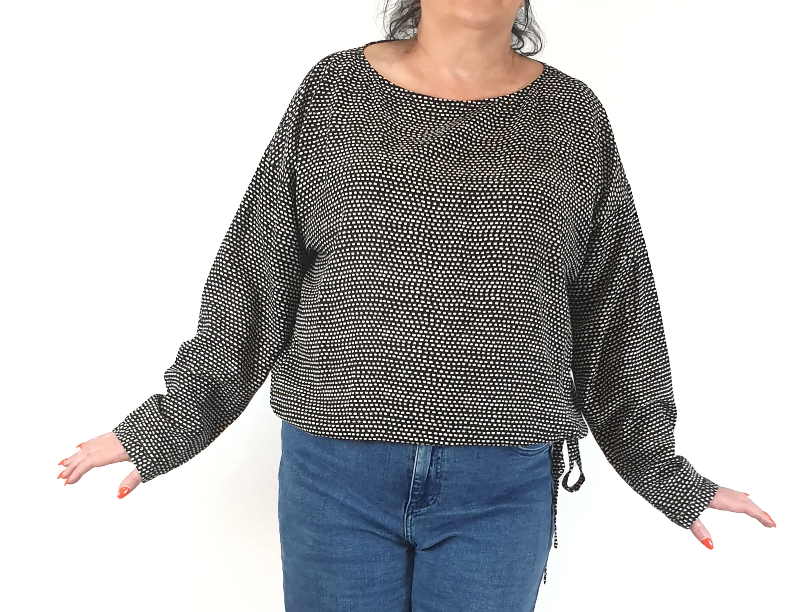 Elk black and white print long sleeve top size 18