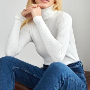 Estella™ | Warm and Casual Roll Neck Jumper