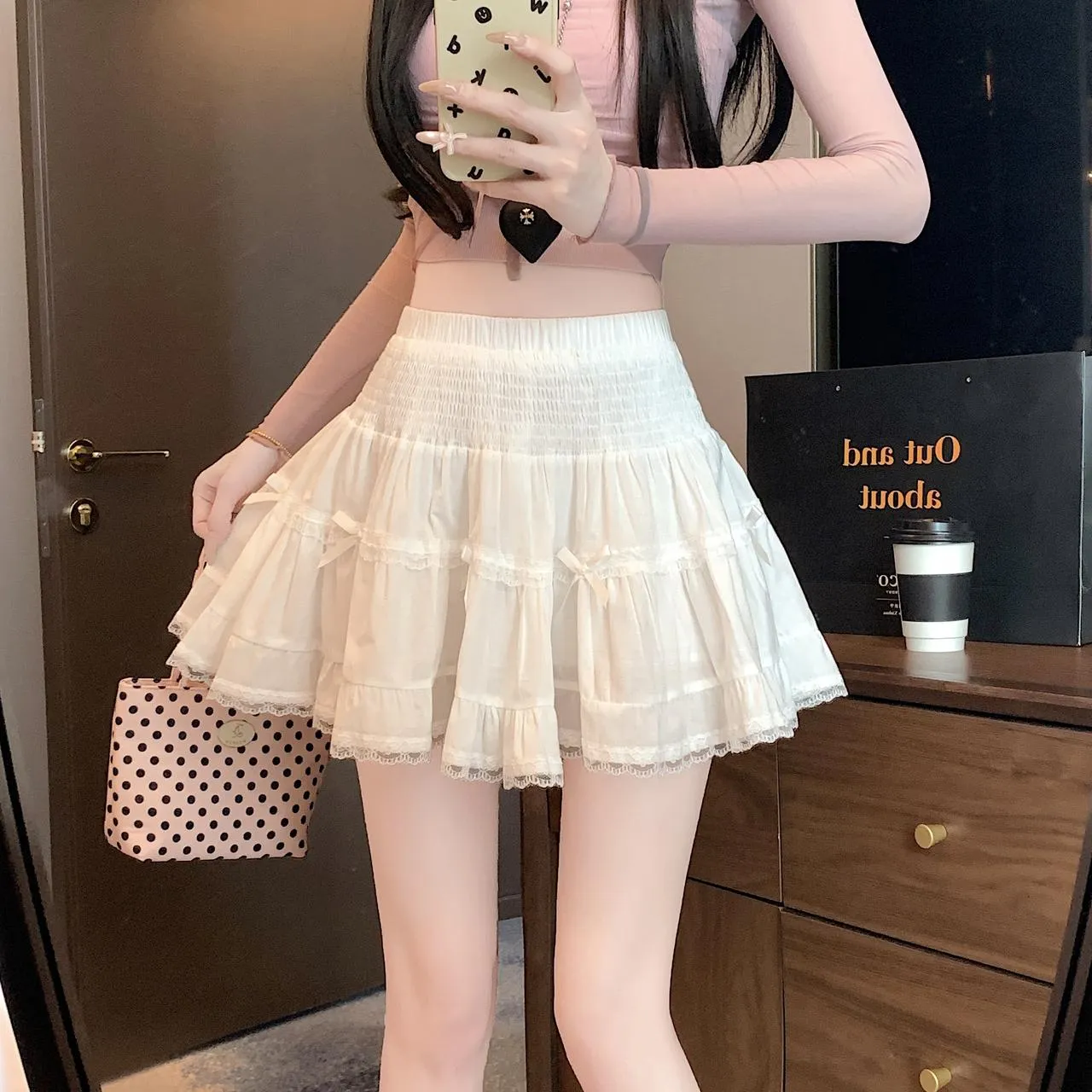 Flattering Puffed Elastic Waist Skirt Featuring Elegant Lace Trim