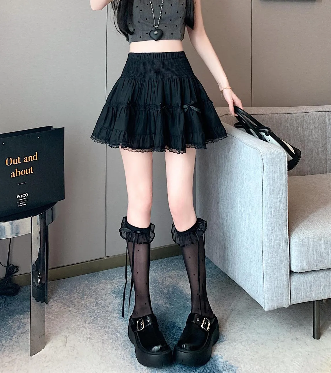 Flattering Puffed Elastic Waist Skirt Featuring Elegant Lace Trim