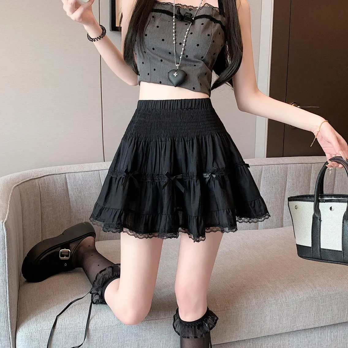 Flattering Puffed Elastic Waist Skirt Featuring Elegant Lace Trim