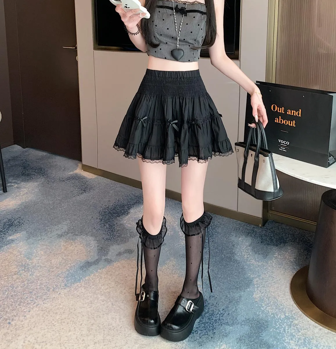 Flattering Puffed Elastic Waist Skirt Featuring Elegant Lace Trim