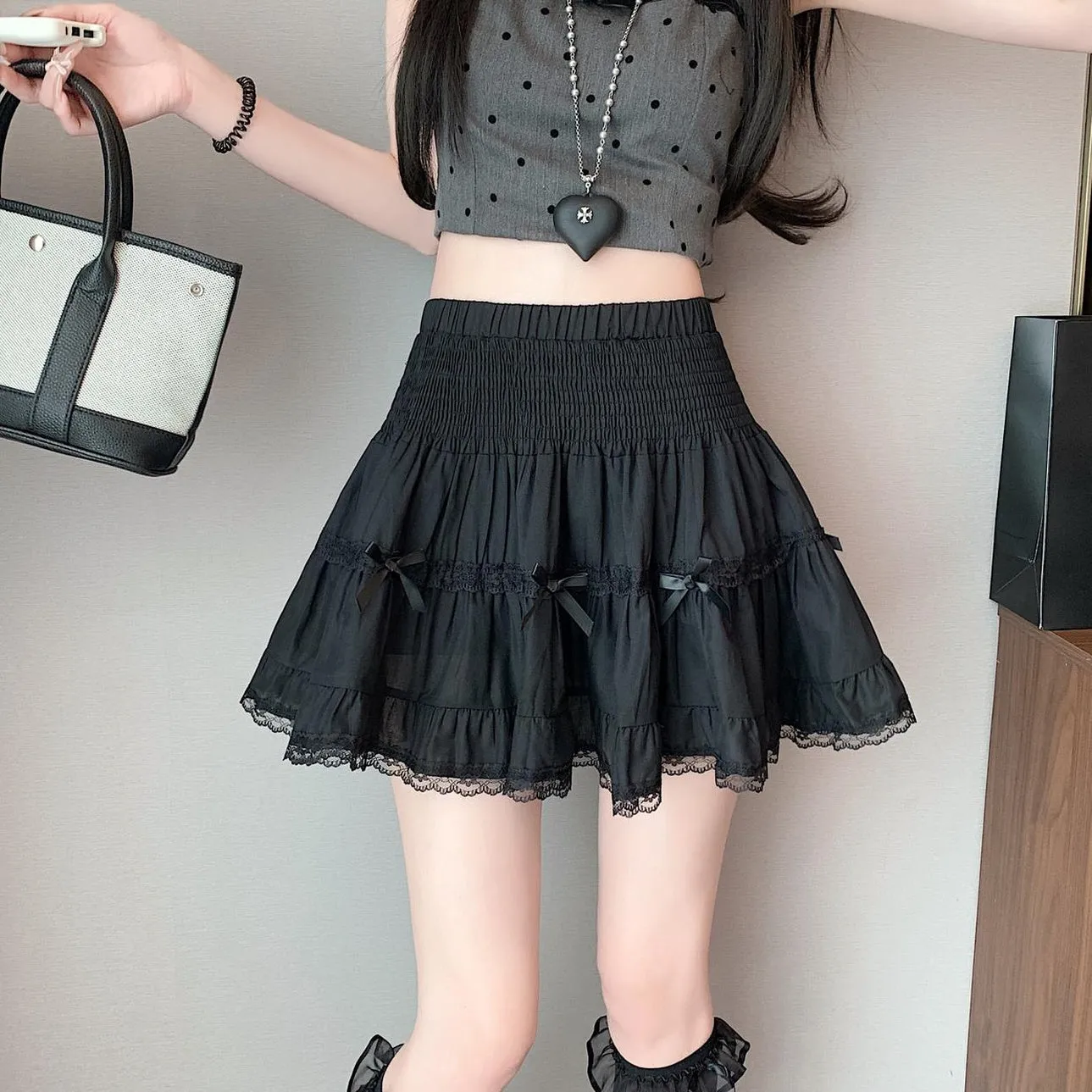 Flattering Puffed Elastic Waist Skirt Featuring Elegant Lace Trim