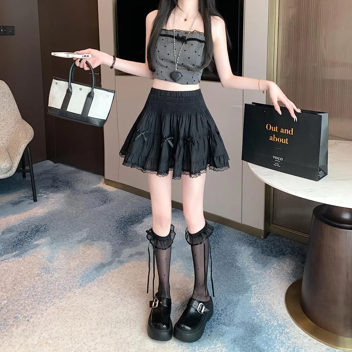 Flattering Puffed Elastic Waist Skirt Featuring Elegant Lace Trim
