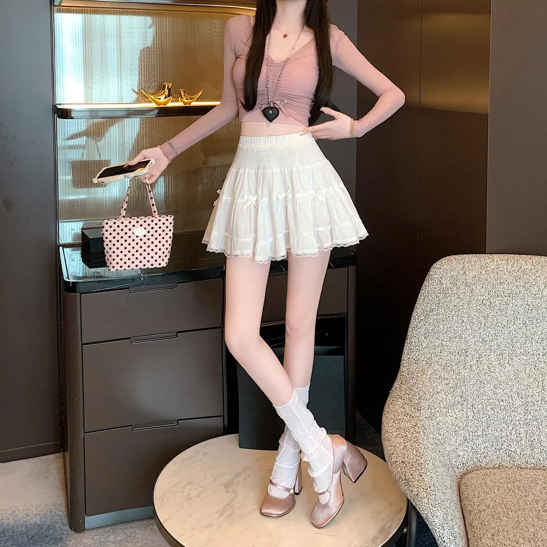 Flattering Puffed Elastic Waist Skirt Featuring Elegant Lace Trim