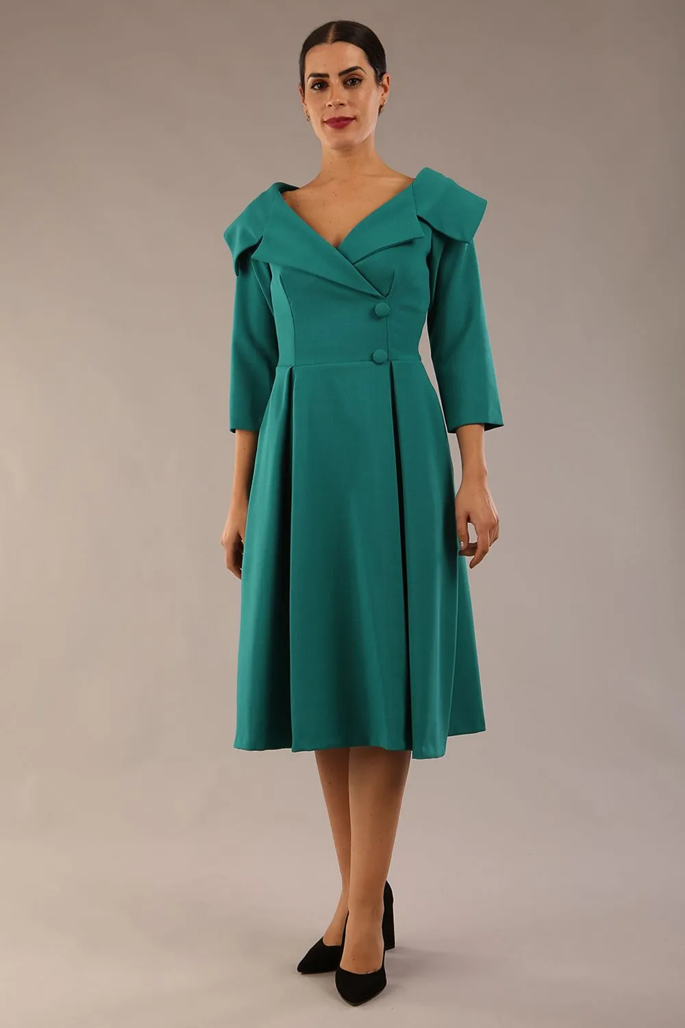 Gatsby Sleeved Oversized Collar Swing Dress