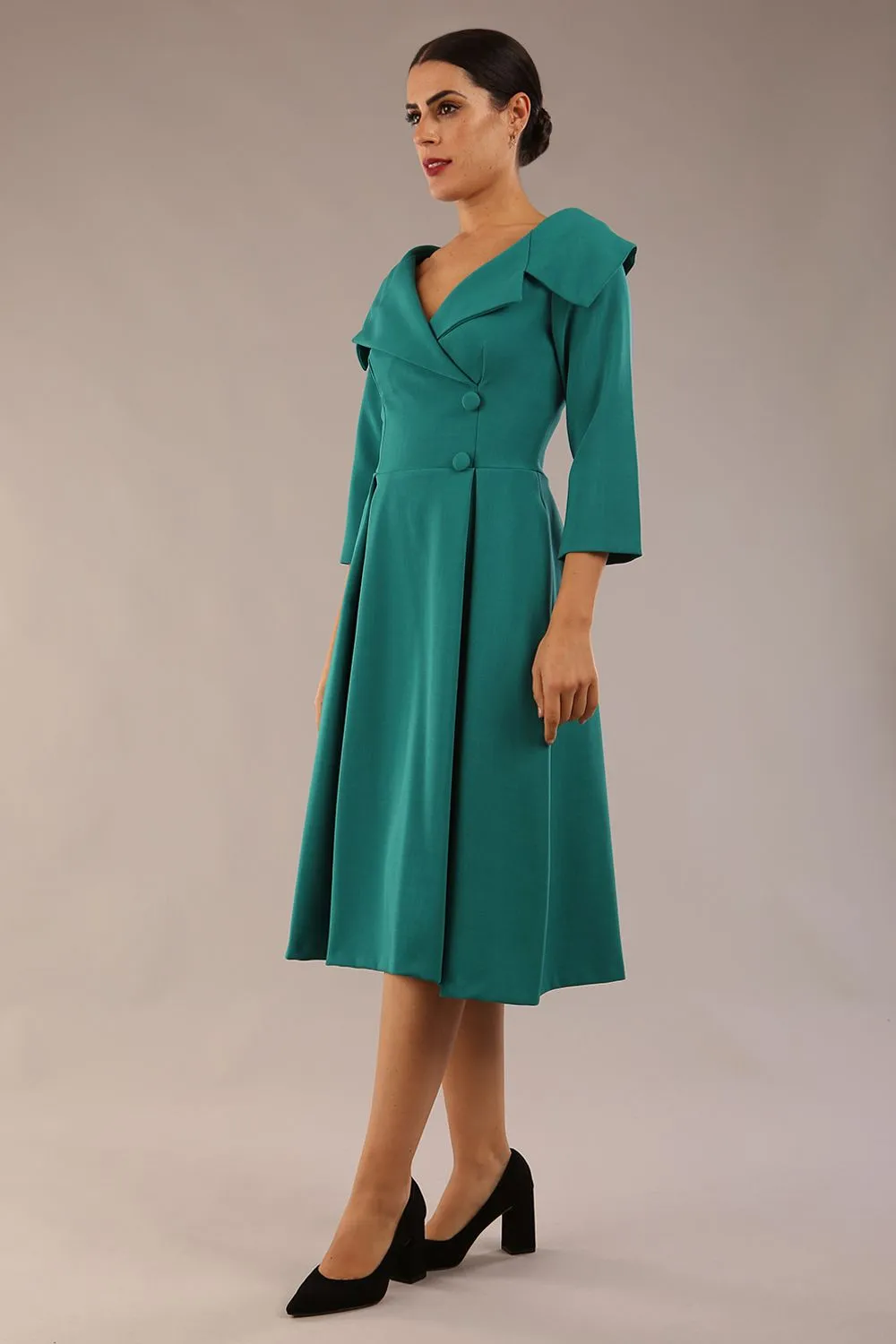 Gatsby Sleeved Oversized Collar Swing Dress
