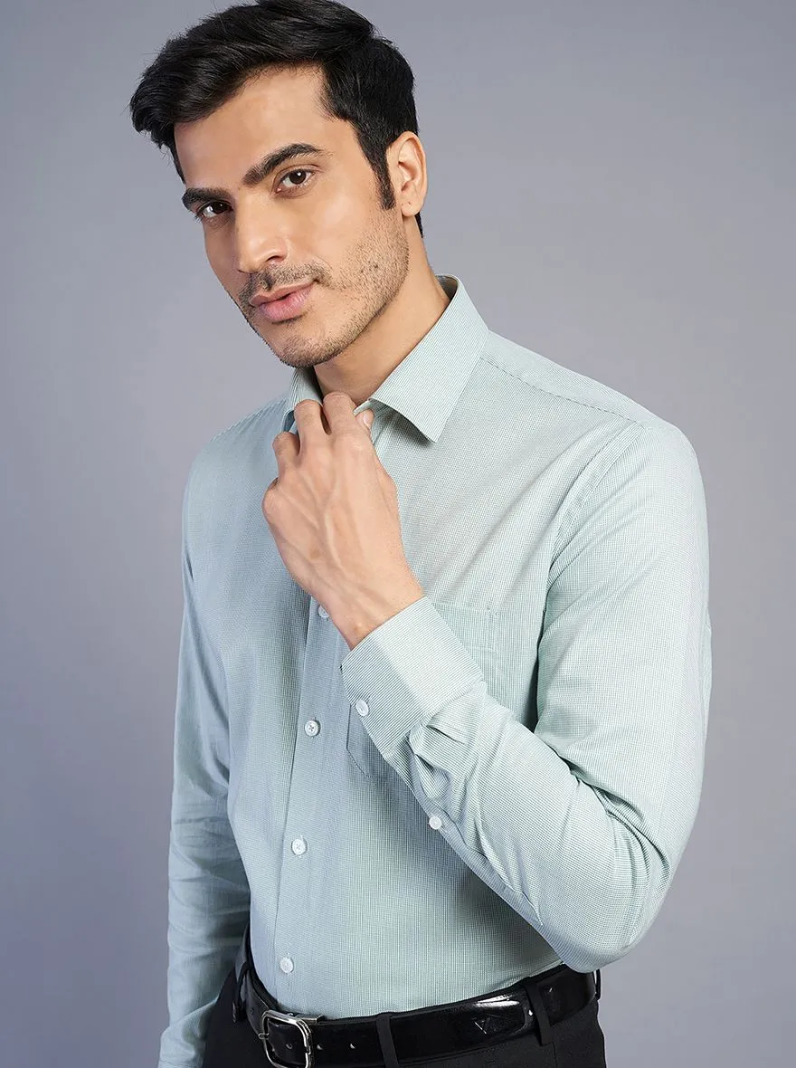 Green Solid Regular Fit Formal Shirt | JadeBlue