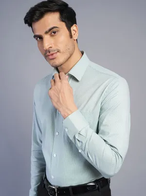 Green Solid Regular Fit Formal Shirt | JadeBlue