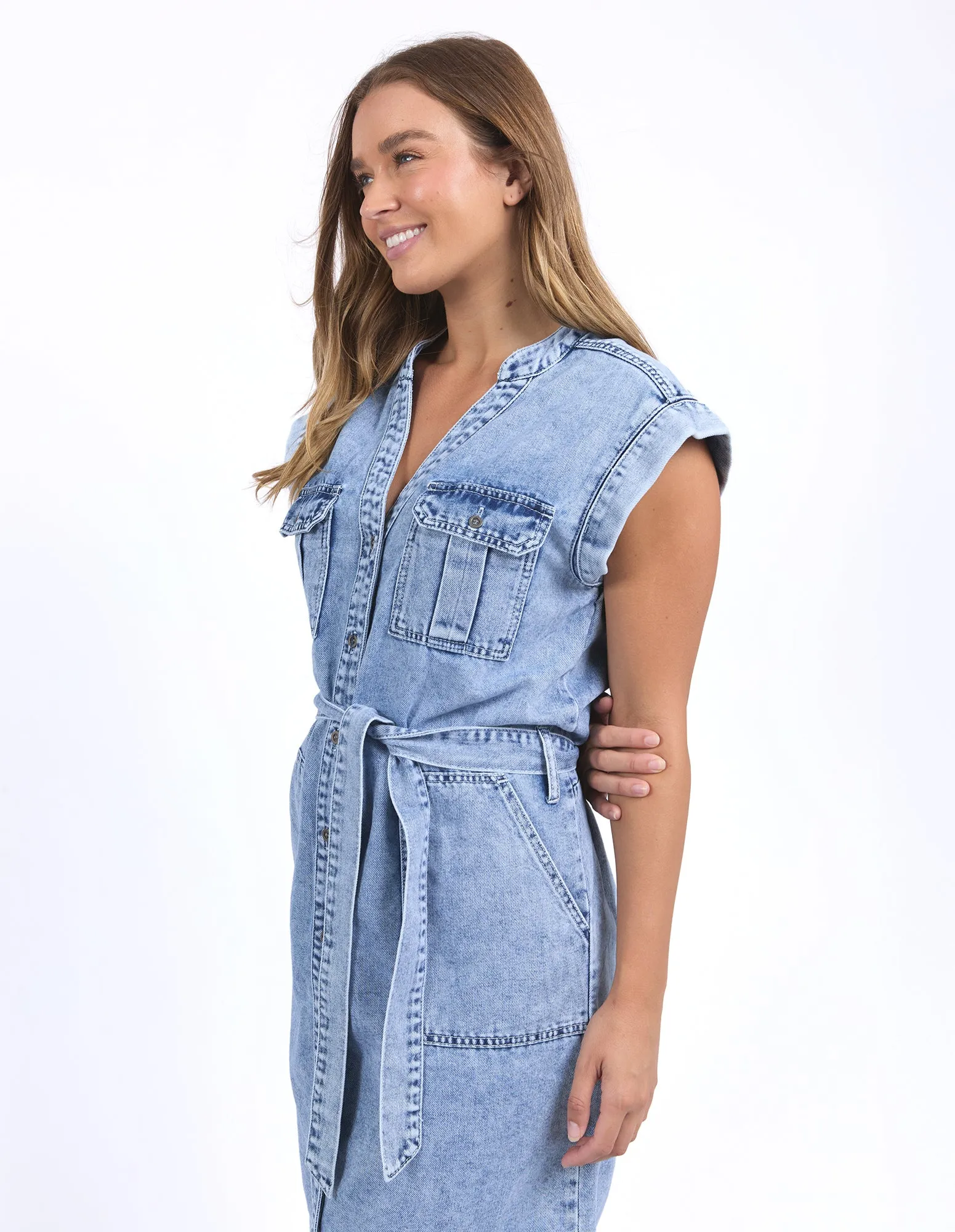 HARLOW DENIM DRESS || LIGHT BLUE