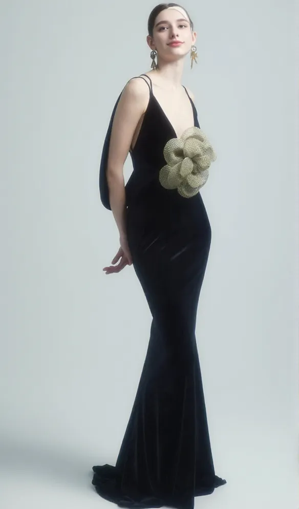 HARRIET GOLD 3D FLOWER BODYCON BLACK MAXI DRESS