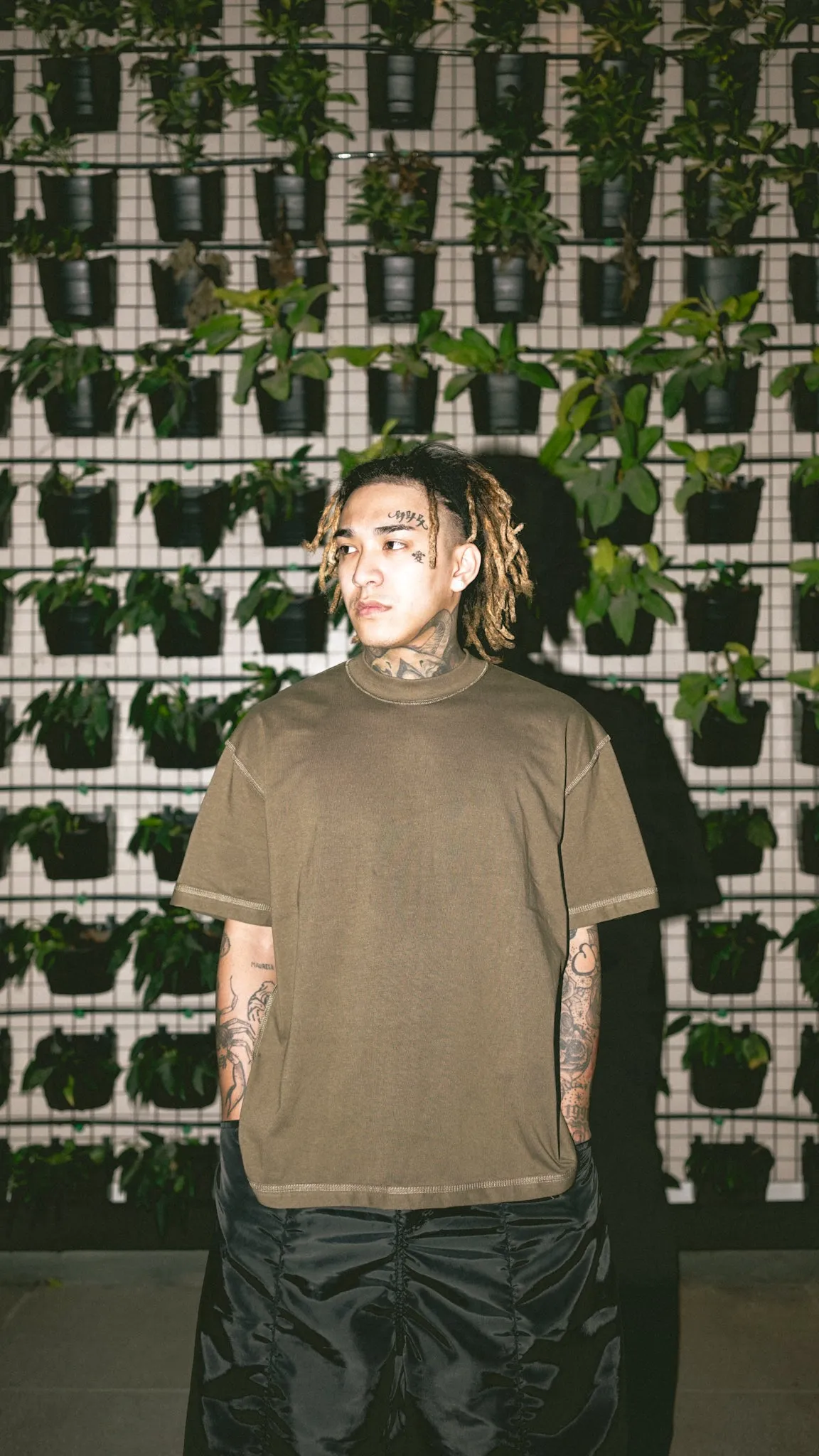INSIDE OUT TOPSHELF TEE IN OLIVE