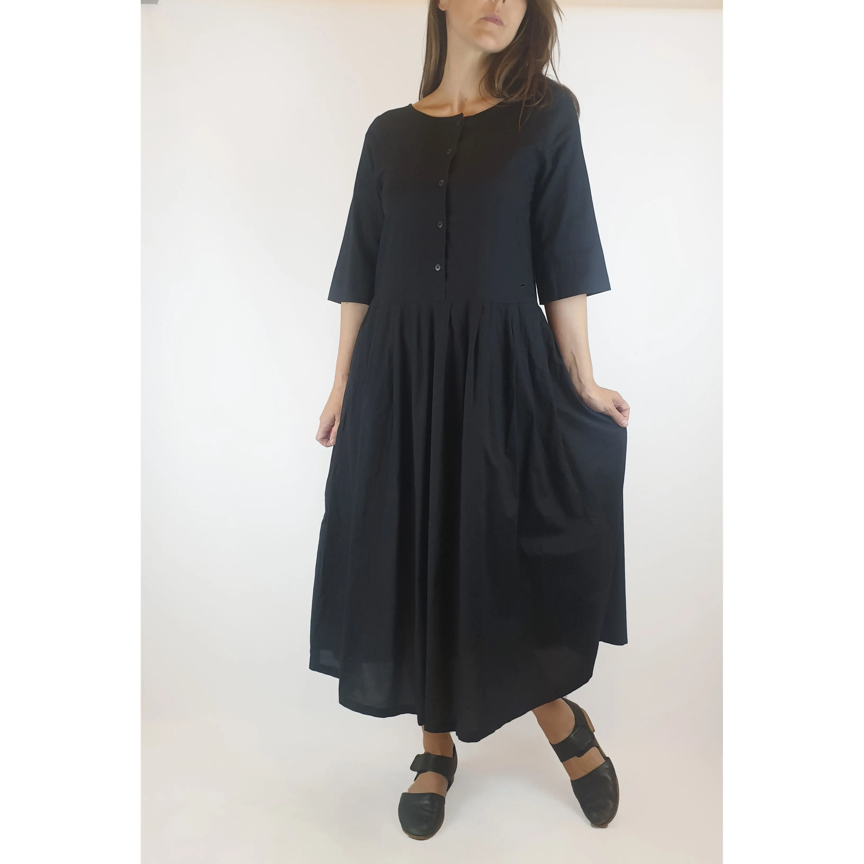 Kowtow preloved black 100% organic cotton dress size XS (best fits size 8)