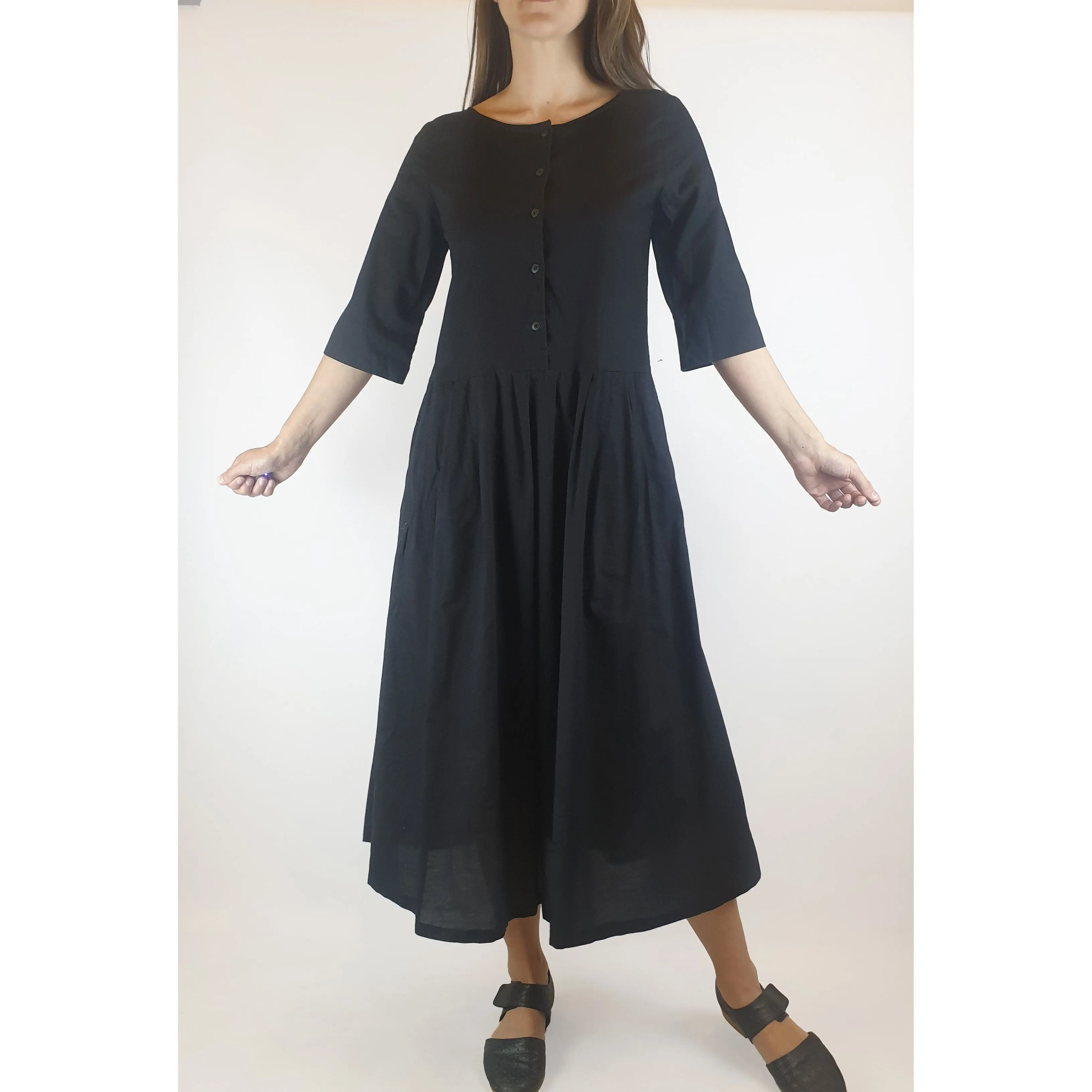 Kowtow preloved black 100% organic cotton dress size XS (best fits size 8)