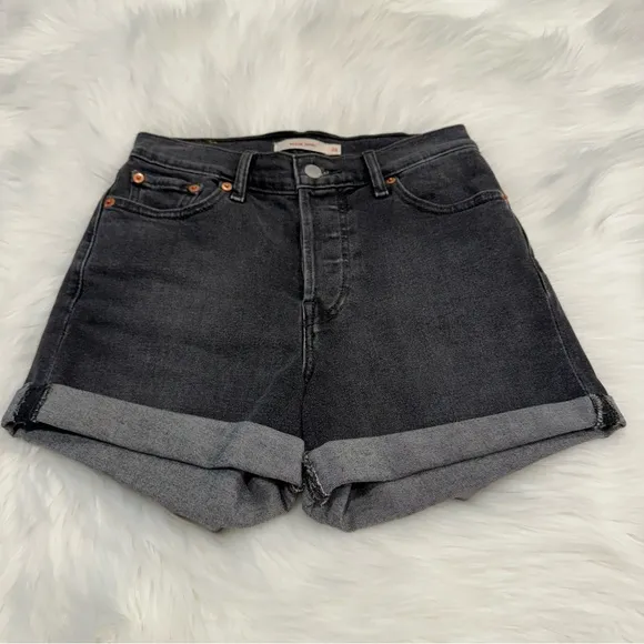 Levi’s Premium Denim Wedgie Fit Short Size 26