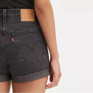 Levi’s Premium Denim Wedgie Fit Short Size 26