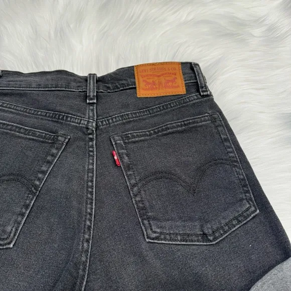 Levi’s Premium Denim Wedgie Fit Short Size 26