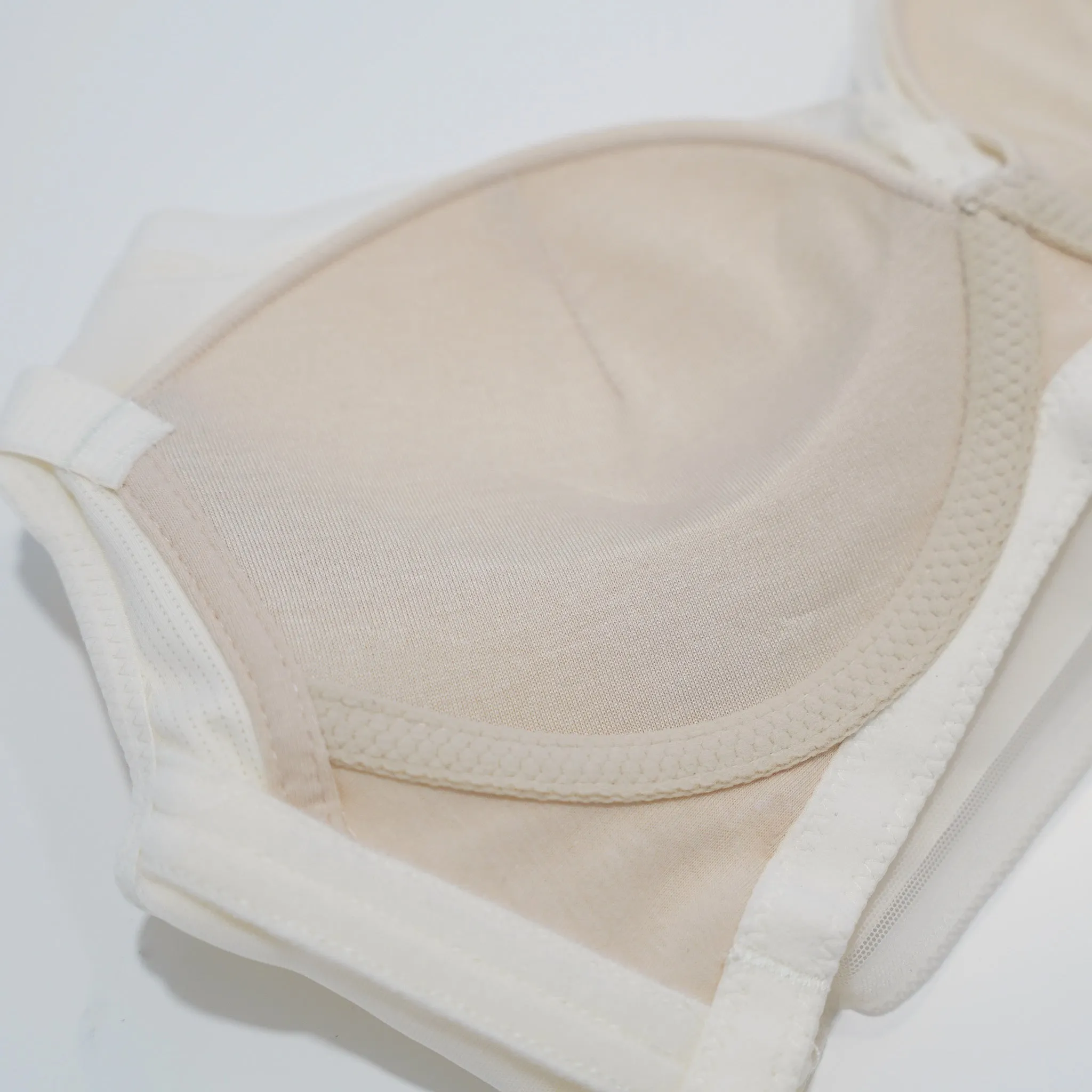 Lifting-Plunge Modal Wireless Bra in Black (Size S & XL Only)