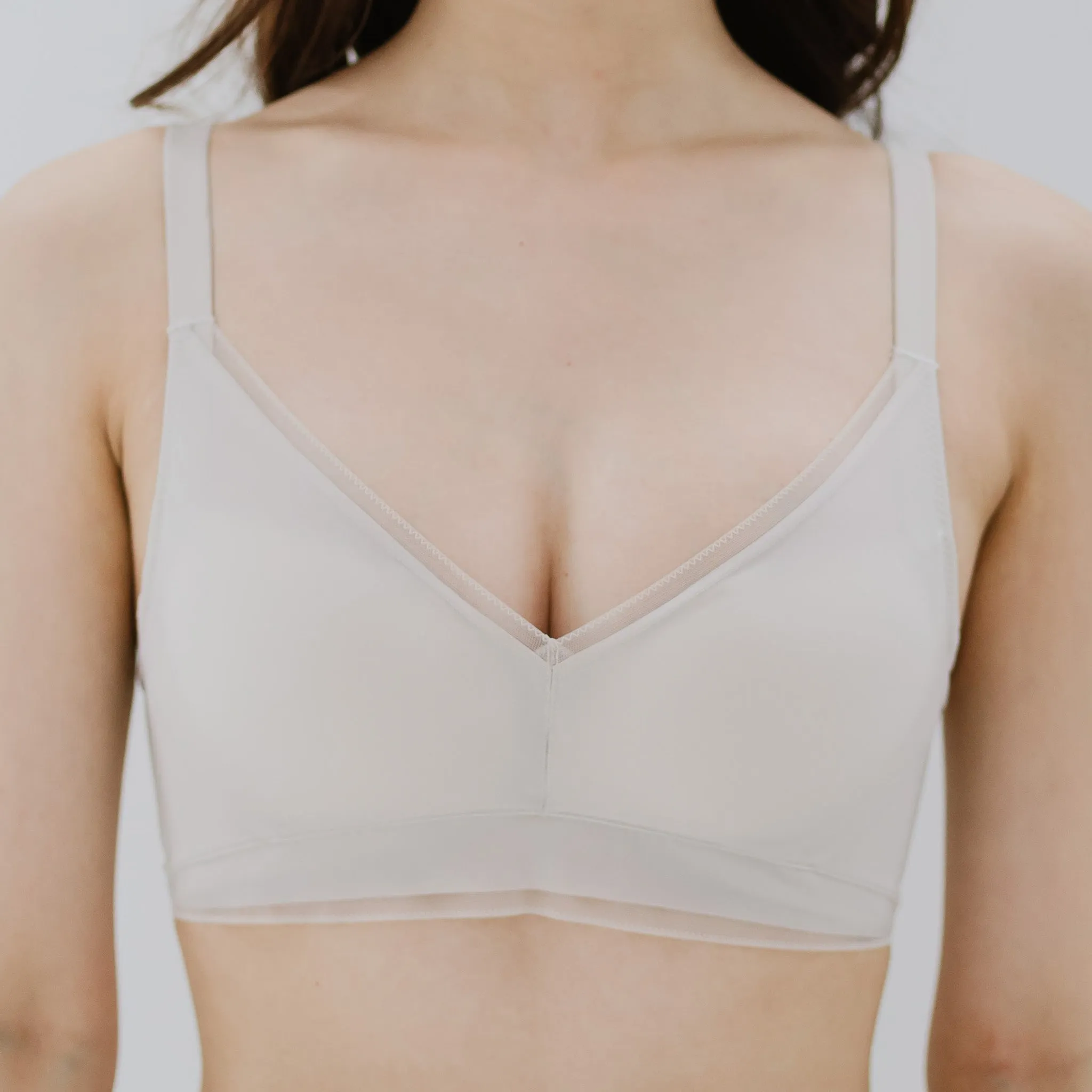 Lifting-Plunge Modal Wireless Bra in Creme Nude (Size S & L Only)