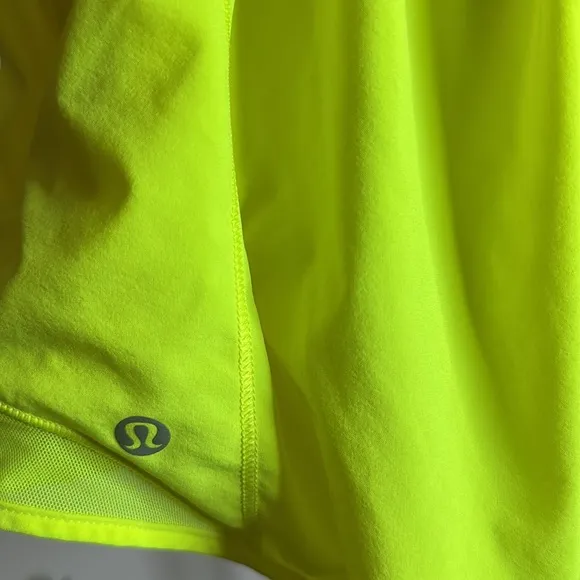 Lululemon Hotty Hot Short 4&quot;Highlight Yellow