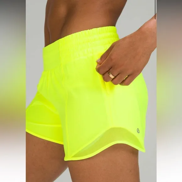 Lululemon Hotty Hot Short 4&quot;Highlight Yellow