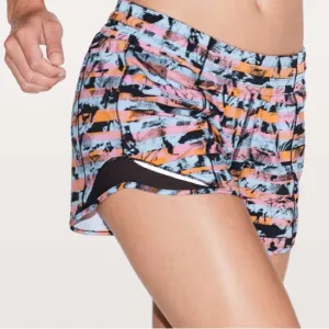 Lululemon Hotty Hot Short II Long 4” Inversion Multi Black 4