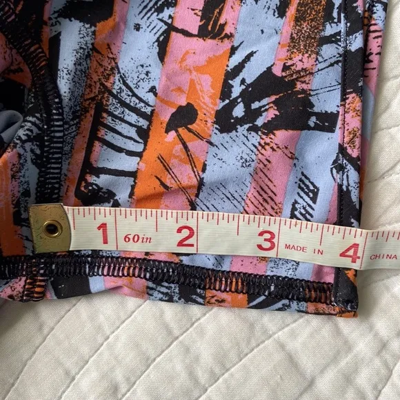 Lululemon Hotty Hot Short II Long 4” Inversion Multi Black 4