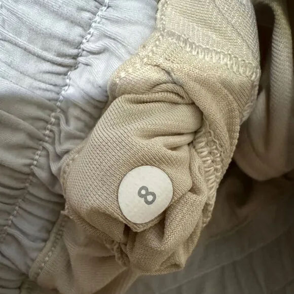 Lululemon hotty hot shorts size 8