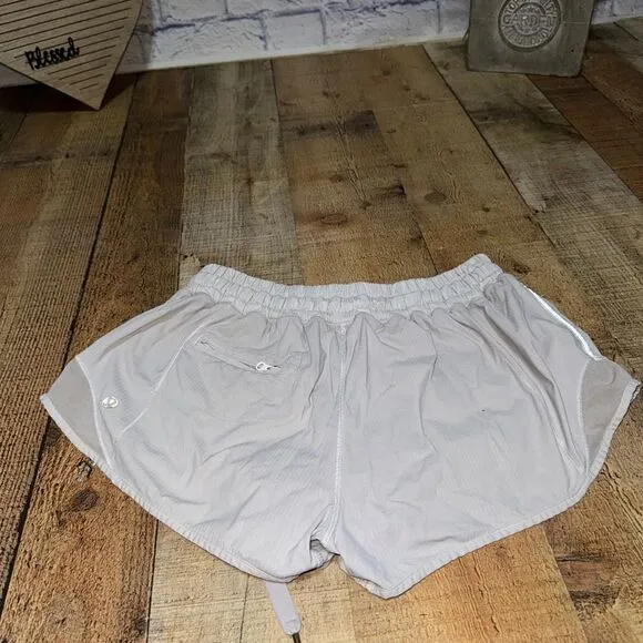 Lululemon hotty hot shorts size 8