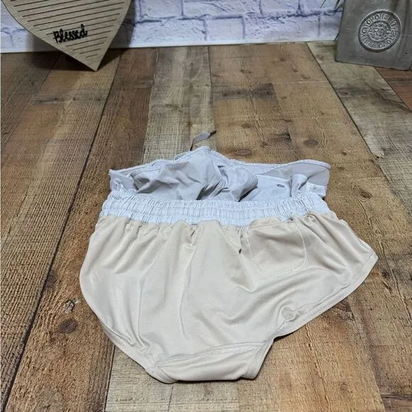 Lululemon hotty hot shorts size 8
