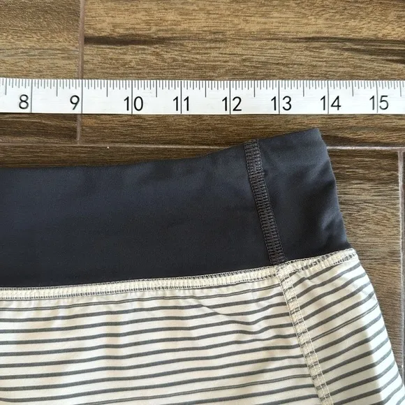 Lululemon Run: Speed Short in Hyper Stripe Reflective Angel Wing/Soot Light, 6*