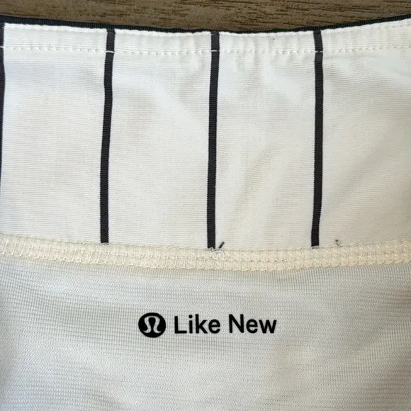 Lululemon Run: Speed Short in Hyper Stripe Reflective Angel Wing/Soot Light, 6*