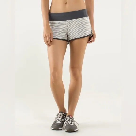 Lululemon Run: Speed Short in Hyper Stripe Reflective Angel Wing/Soot Light, 6*